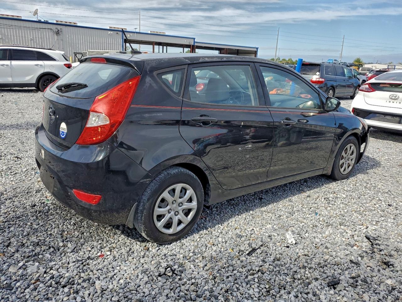 2014 Hyundai Accent Gls - Фото 3