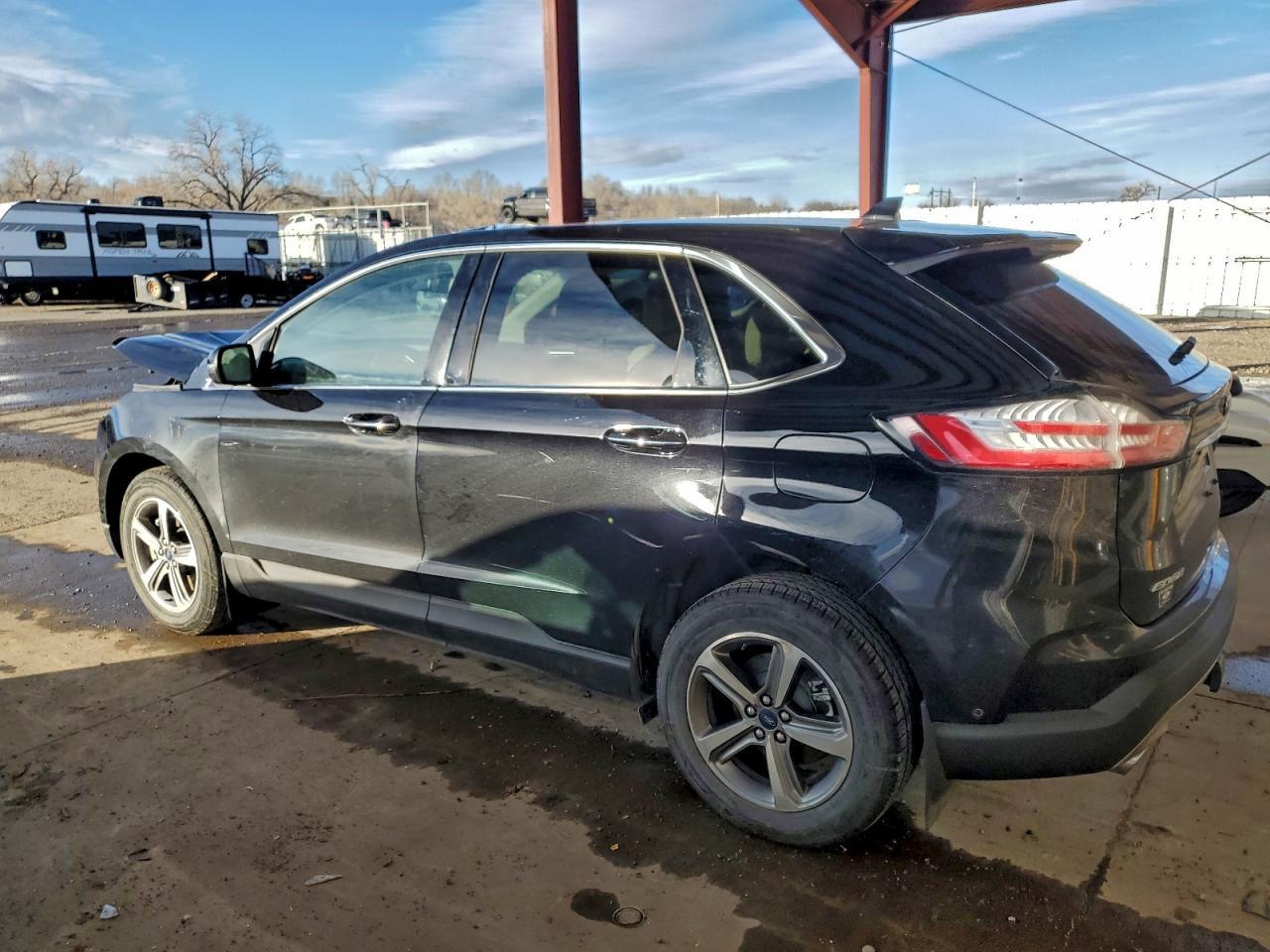 2020 Ford Edge Titanium - Фото 2