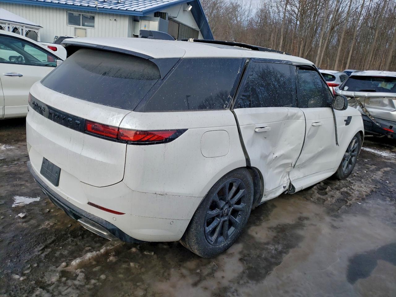 2024 Land Rover Range Rover Sport Dynamic Se - Image 3