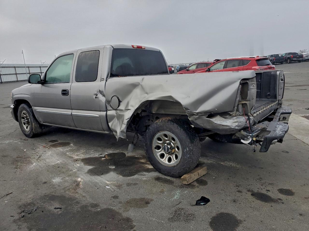 2006 GMC New Sierra C1500 - Фото 2