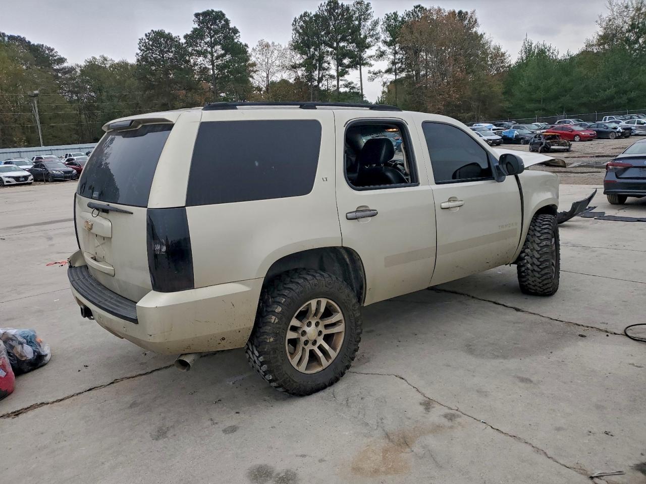 2007 Chevrolet Tahoe K1500 - Image 3