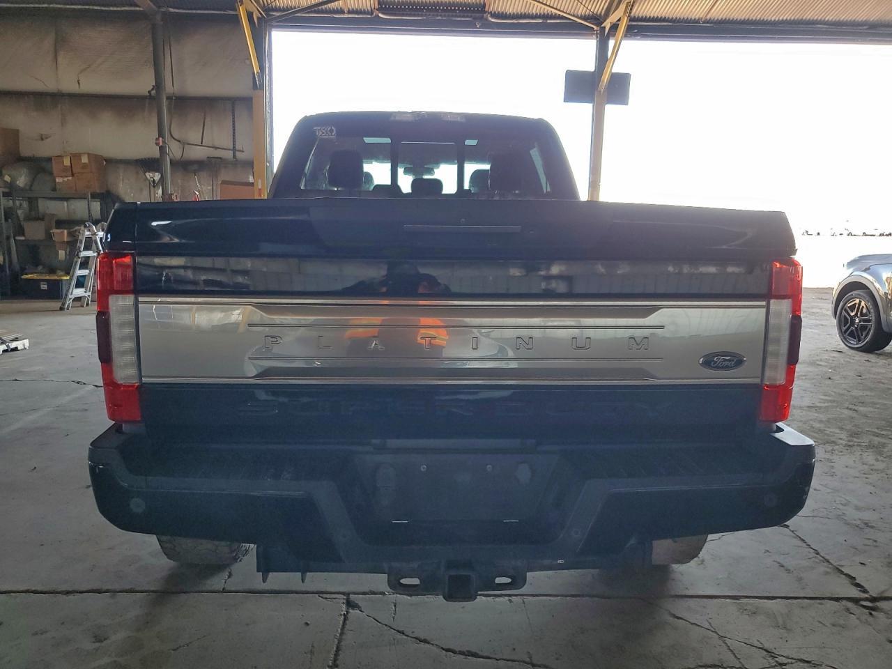 2017 Ford F350 Super Duty - Фото 6