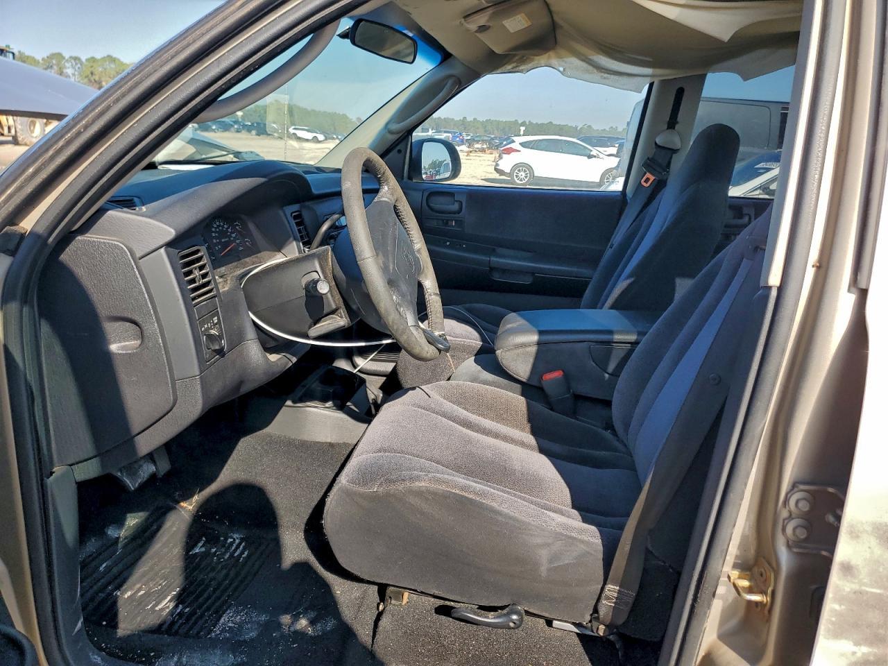 2004 Dodge Dakota Quad Slt - Image 7