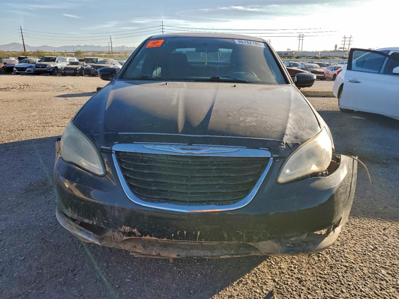 2013 Chrysler 200 Touring - Фото 5