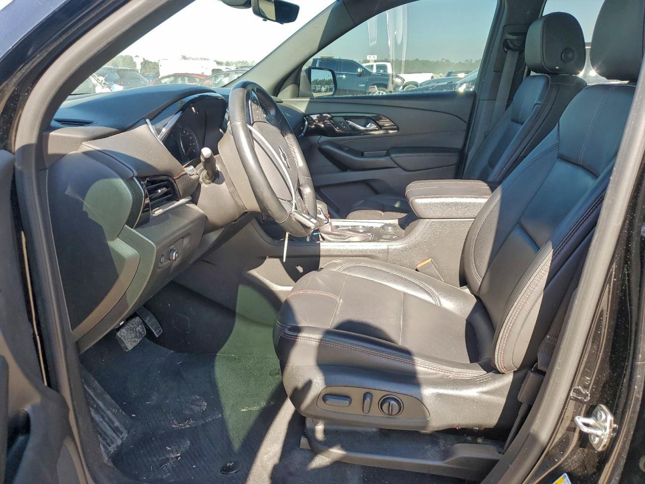 2023 Chevrolet Traverse Rs - Image 7