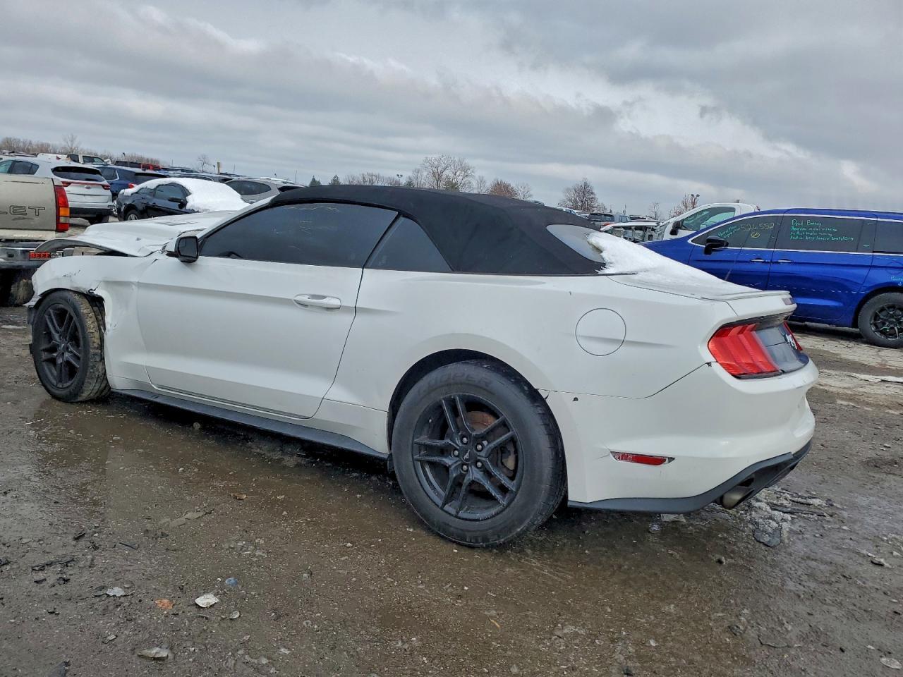 2018 Ford Mustang - Фото 2