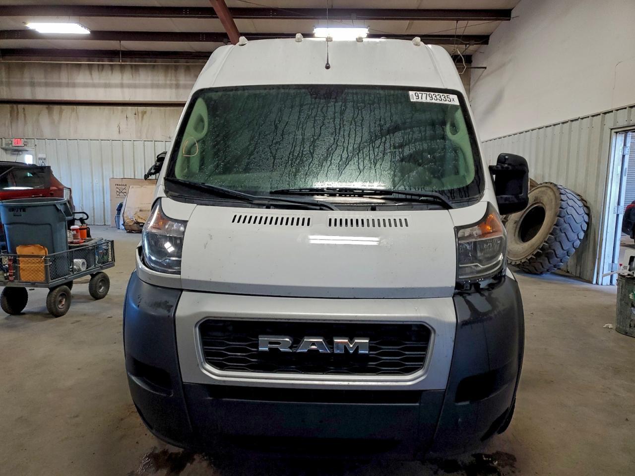 2019 Ram Promaster 2500 Delivery Van - Фото 5