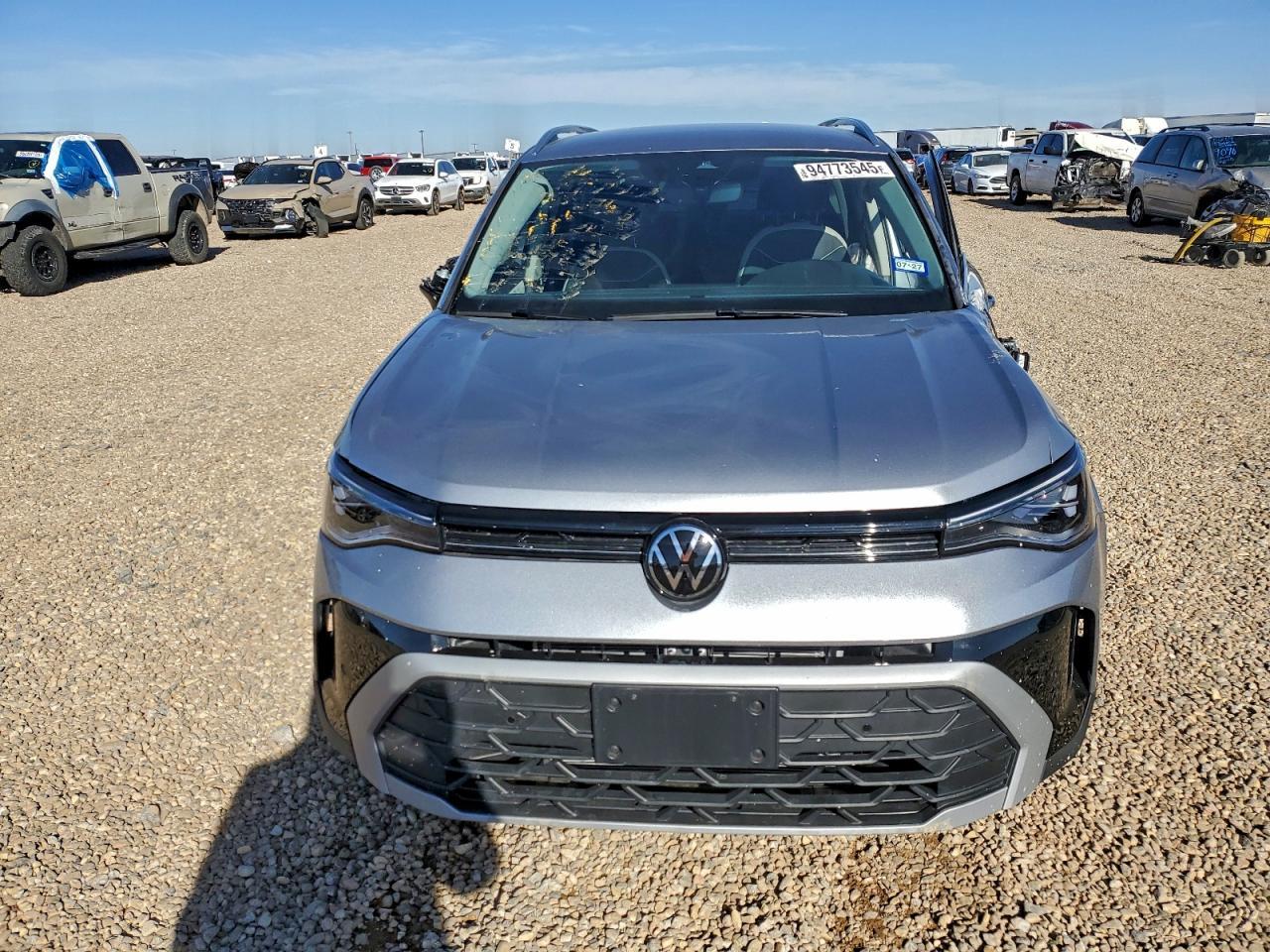 2025 Volkswagen Taos Se - Image 5