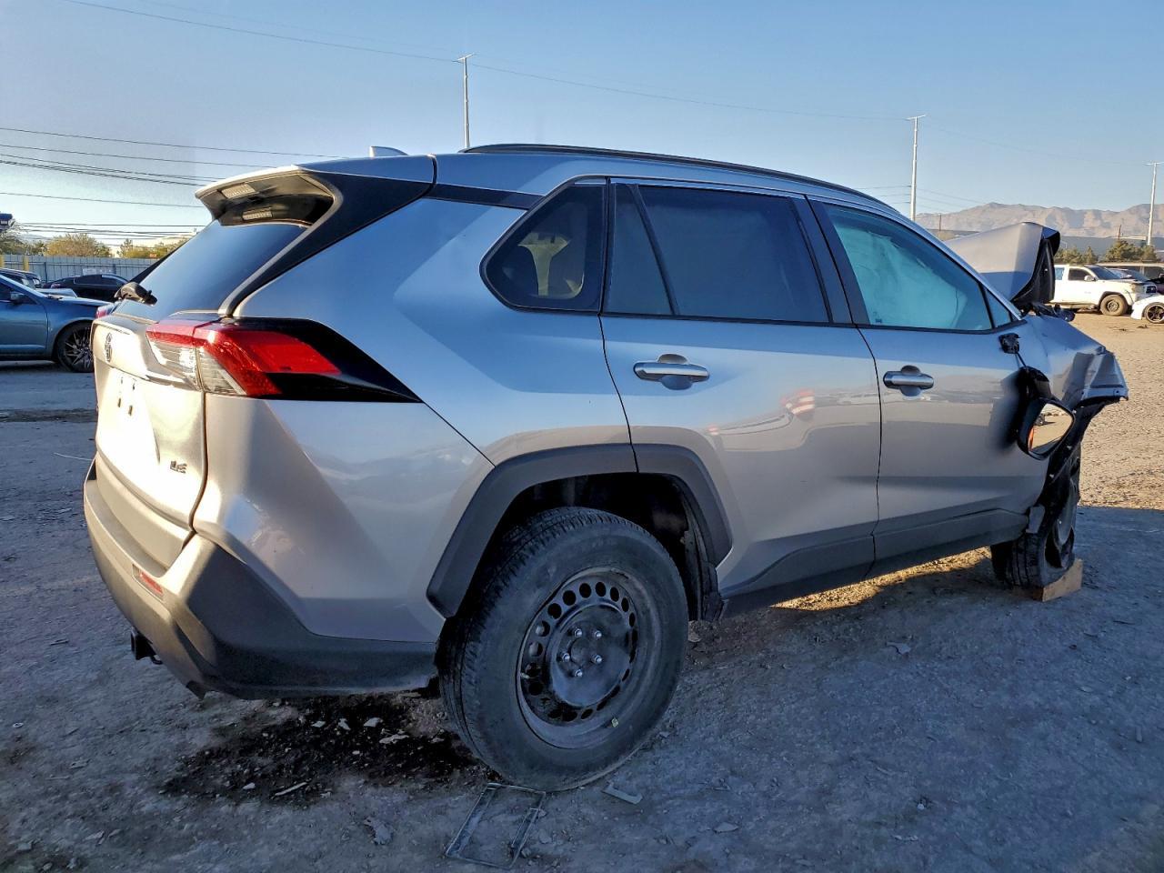 2019 Toyota Rav4 Le - Image 3