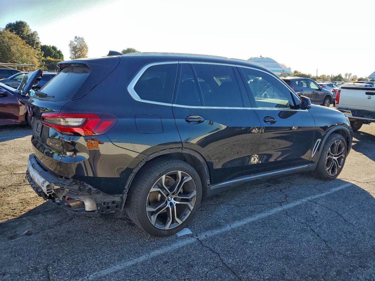 2020 BMW X5 xDrive40I - Фото 3