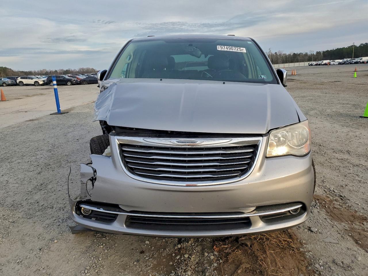 2015 Chrysler Town & Country Touring L - Фото 5
