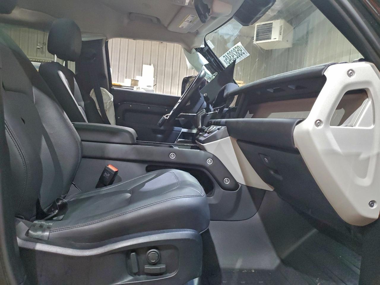 2024 Land Rover Defender 110 S - Фото 7