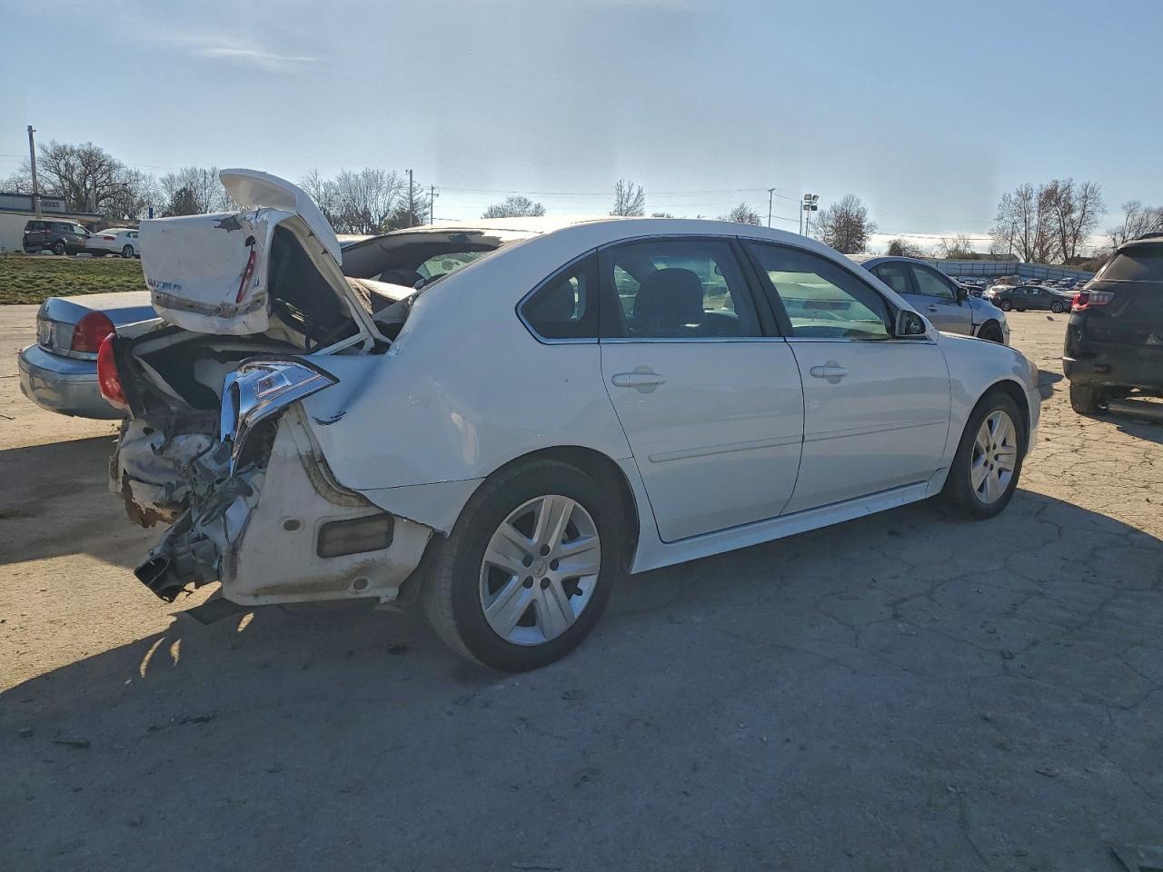 2011 Chevrolet Impala Ls - Фото 3