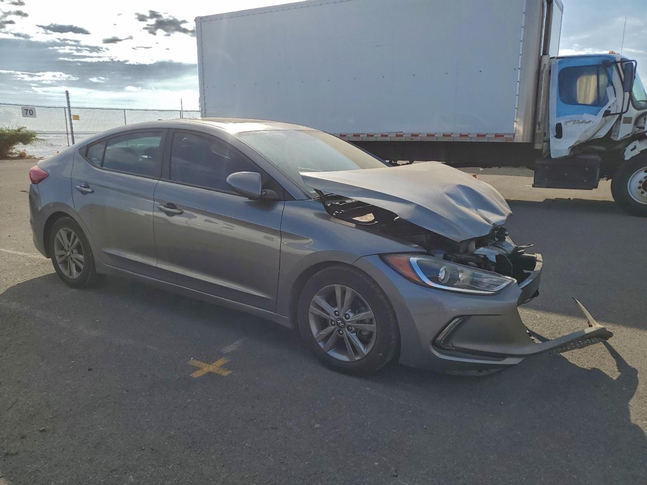 2018 Hyundai Elantra Sel - Image 4