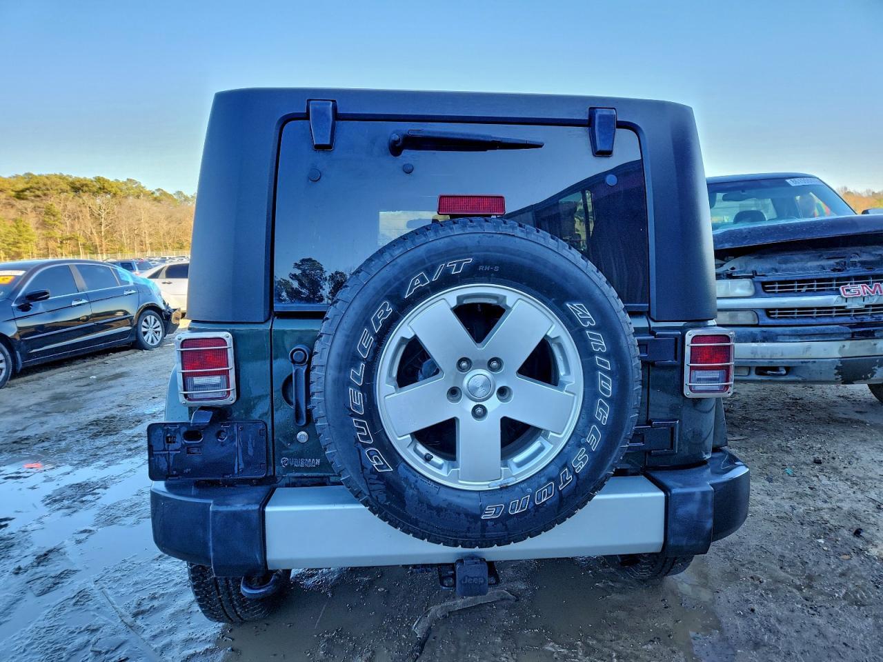 2010 Jeep Wrangler Unlimited Sahara - Фото 6