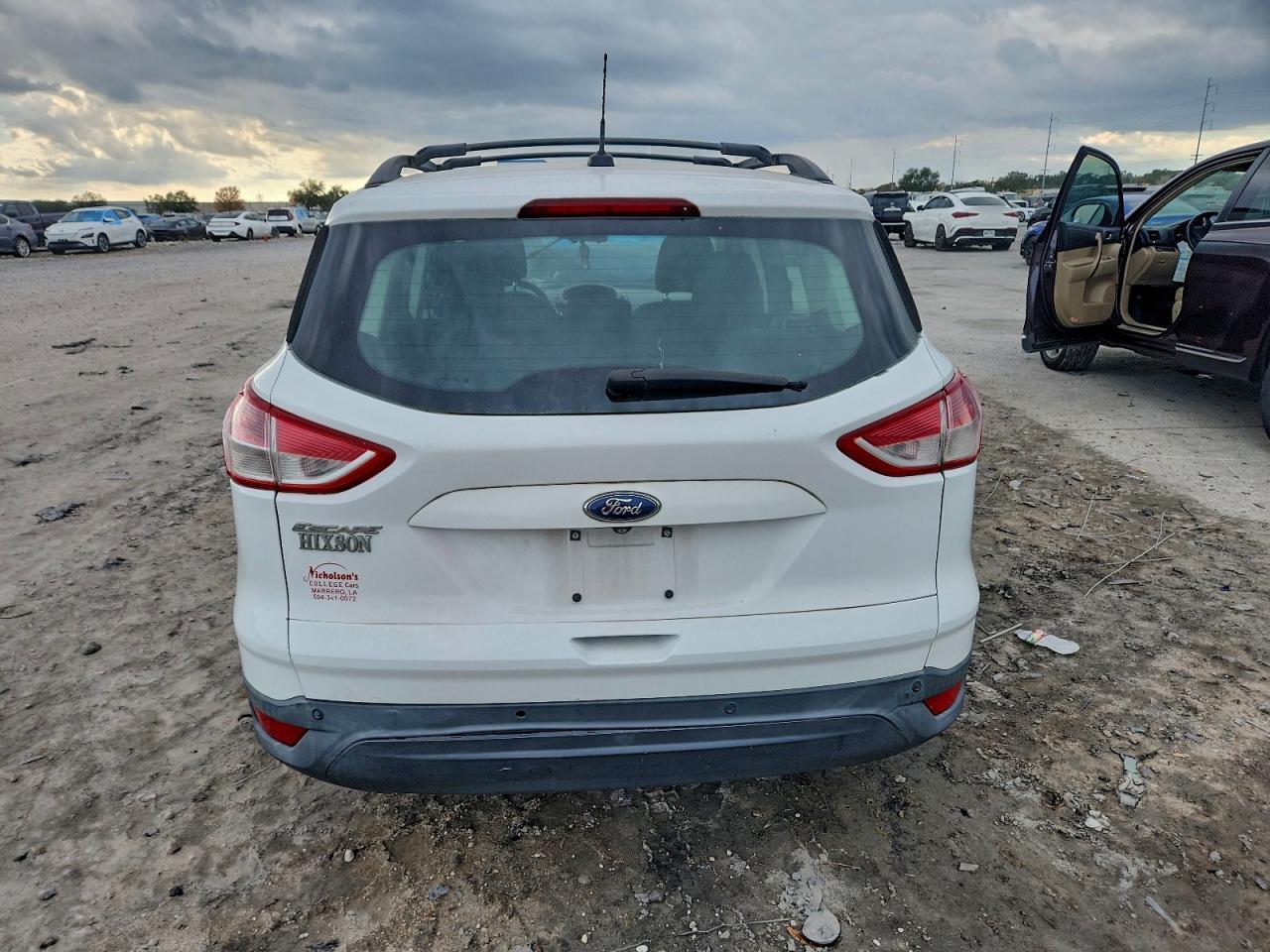 2015 Ford Escape S - Image 6