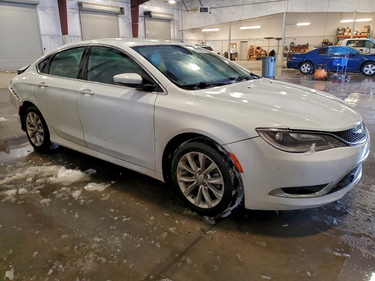 2015 Chrysler 200 C - Фото 4