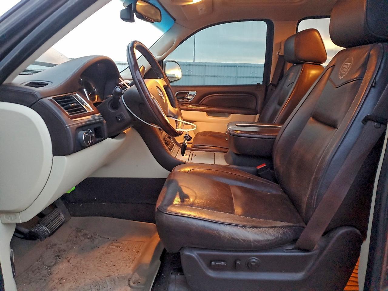 2012 Cadillac Escalade Platinum - Фото 7