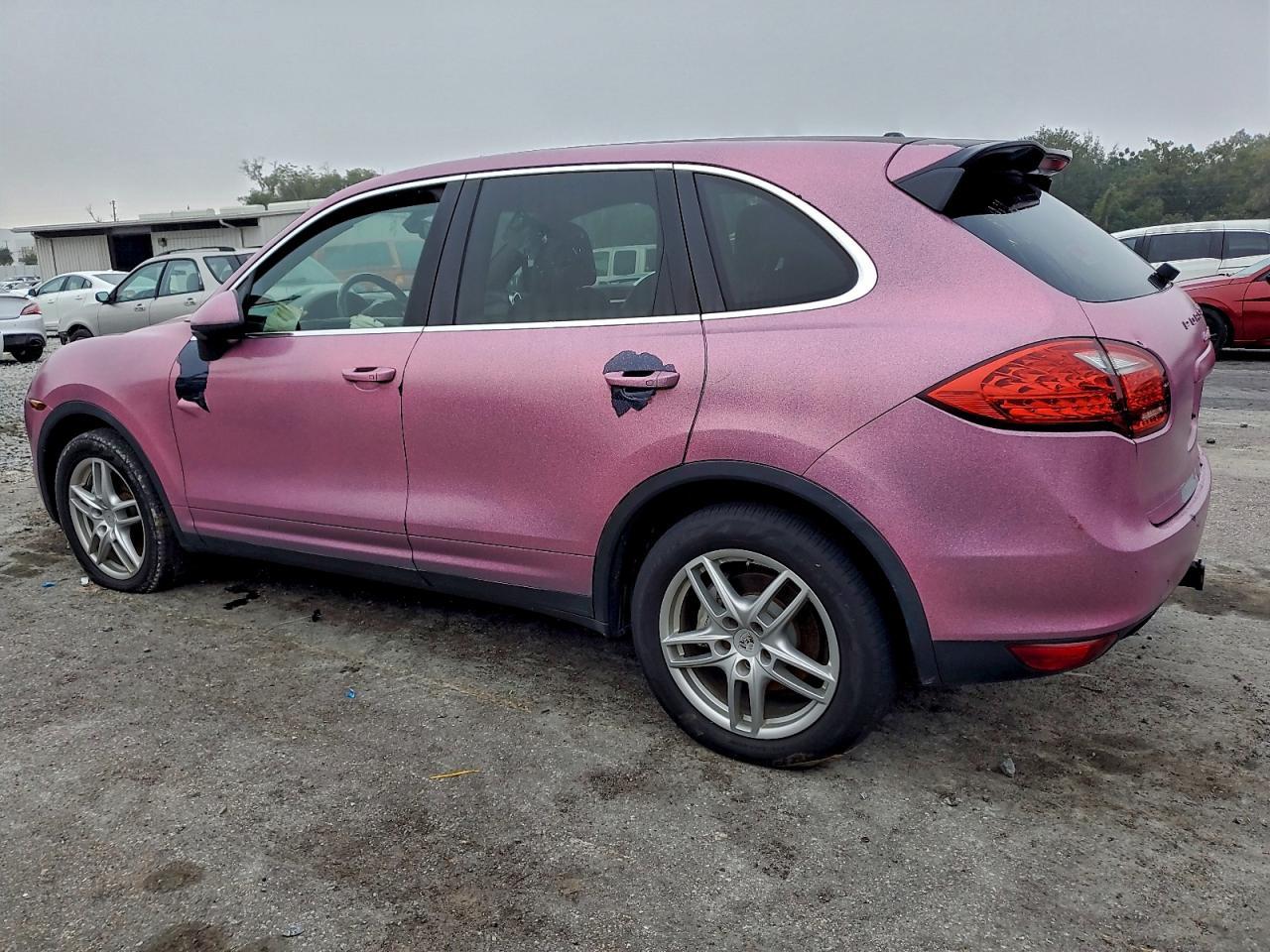 2011 Porsche Cayenne S - Фото 2