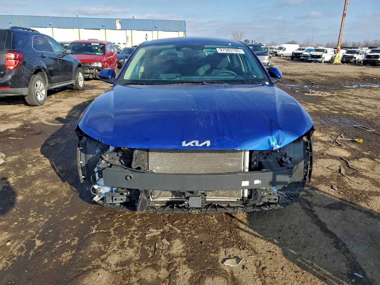 2025 Kia K4 Lx - Image 5