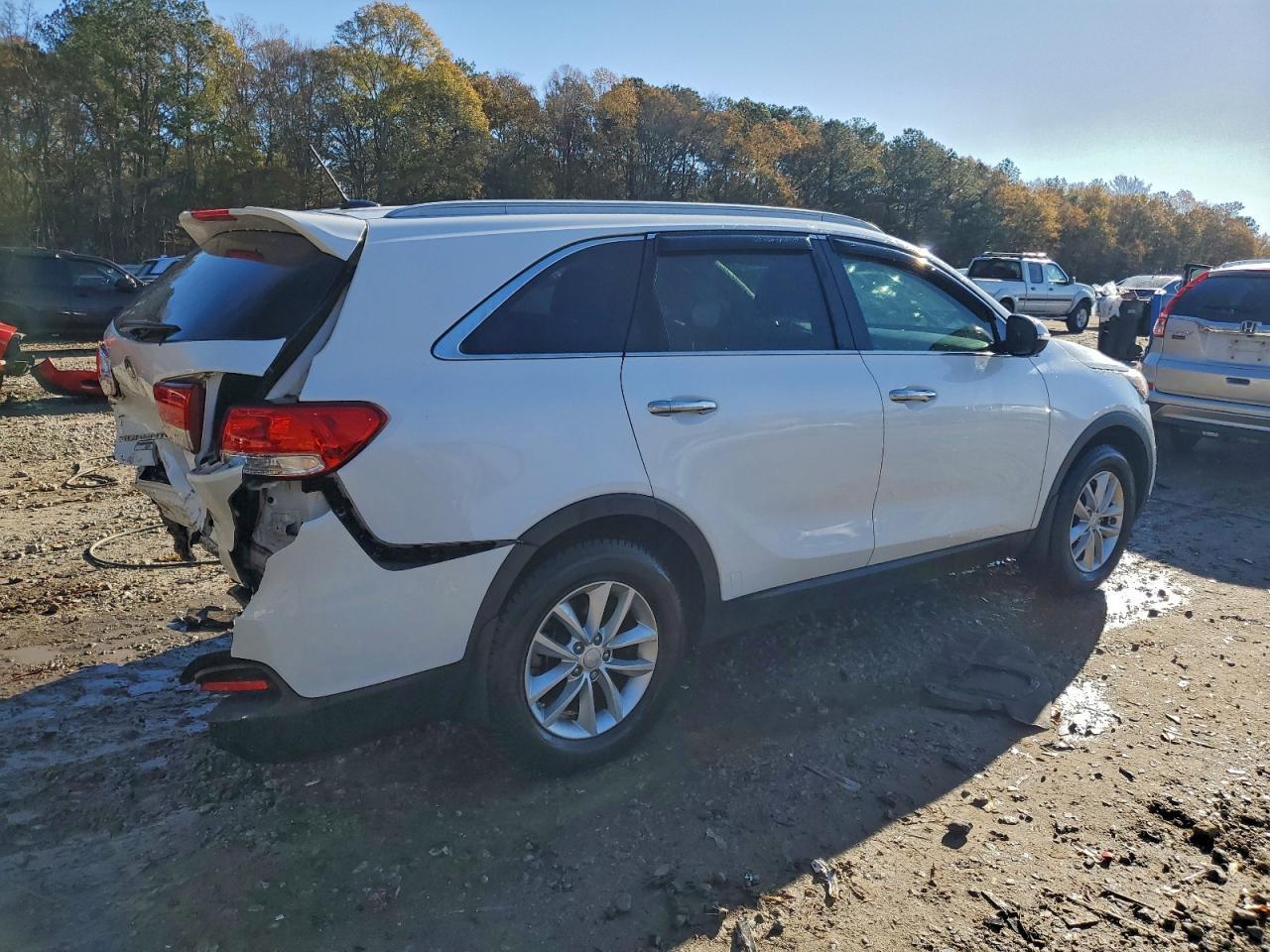 2017 Kia Sorento Lx V6 - Image 3