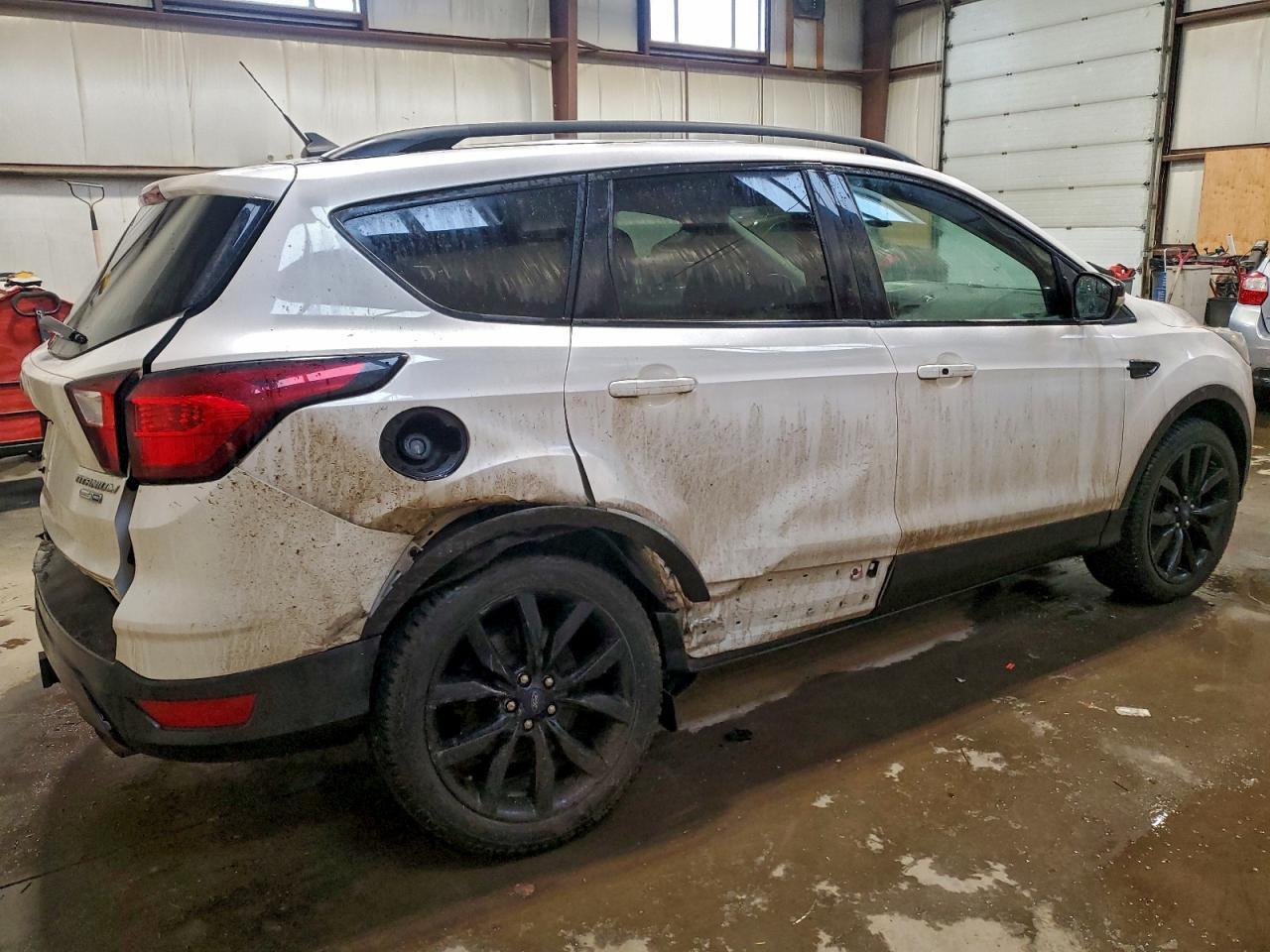 2019 Ford Escape Titanium - Фото 3