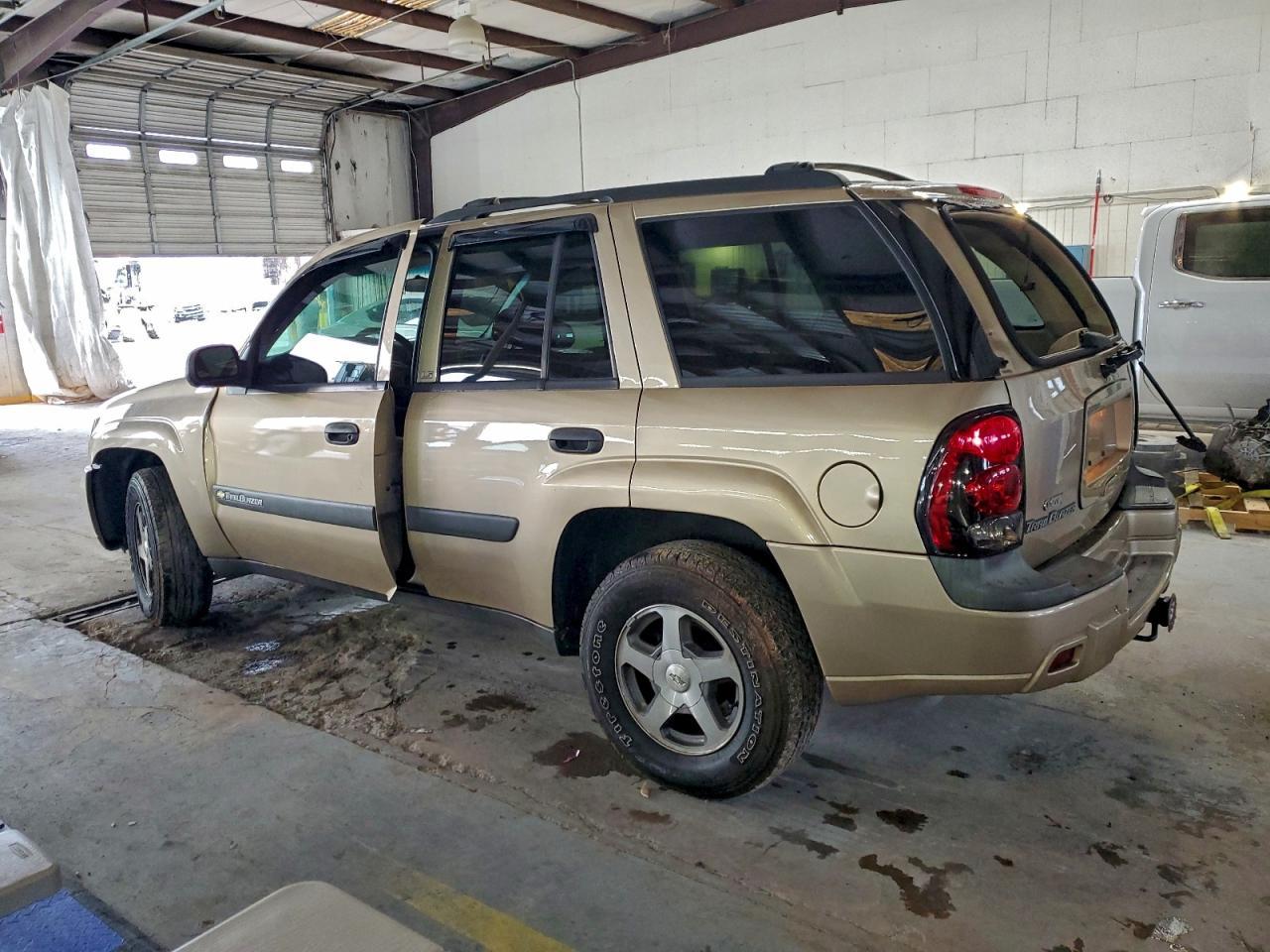 2004 Chevrolet Trailblazer Ls - Фото 2