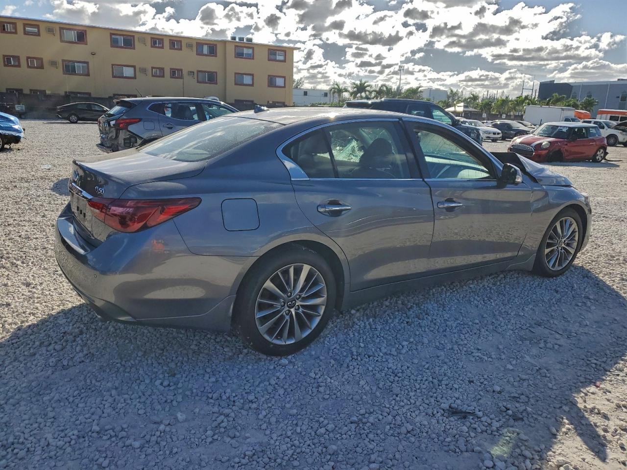 2024 Infiniti Q50 Luxe - Фото 3