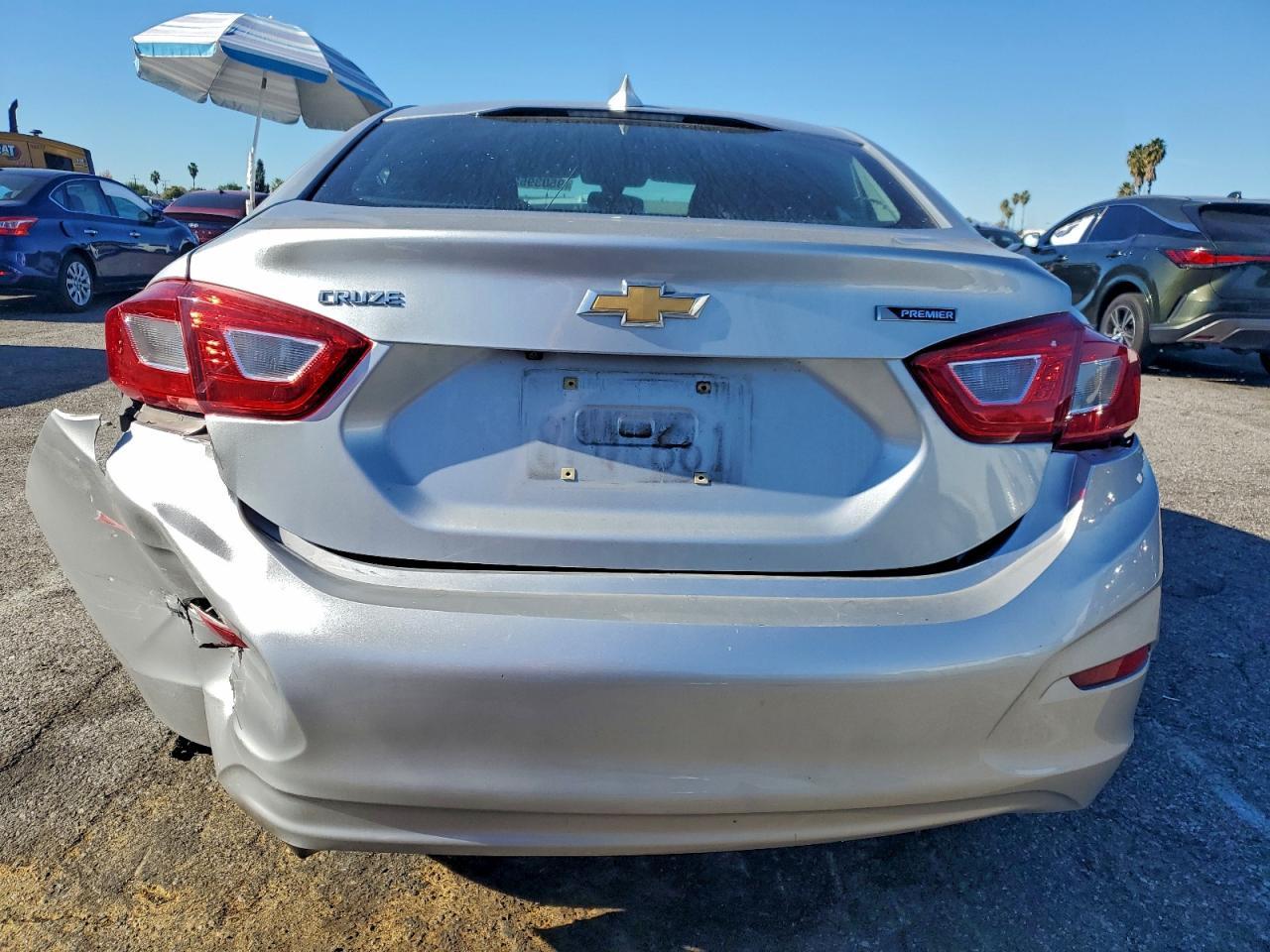 2018 Chevrolet Cruze Premier - Фото 6