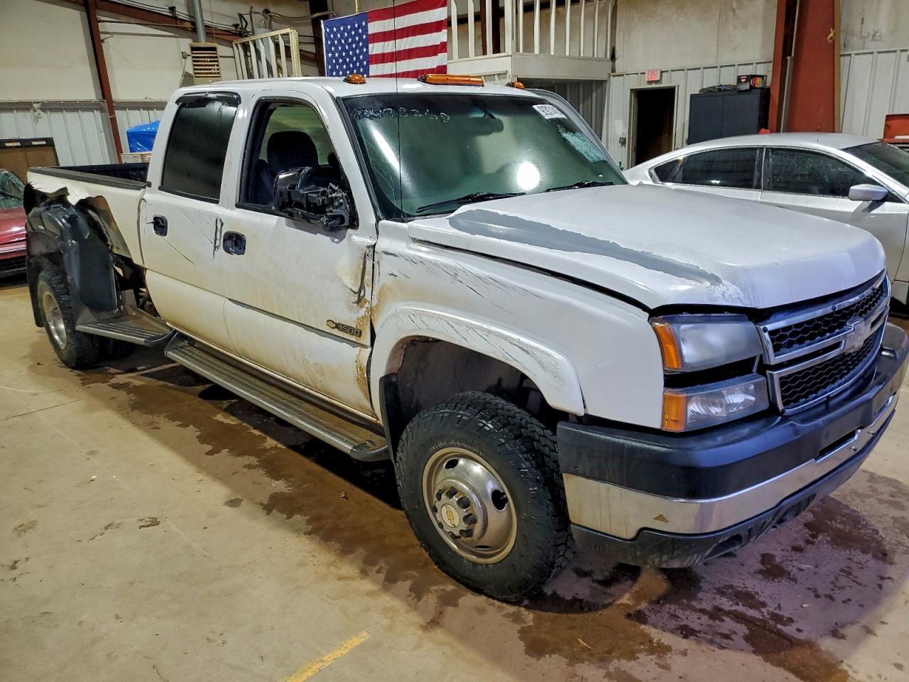 2007 Chevrolet Silverado K3500 - Image 4