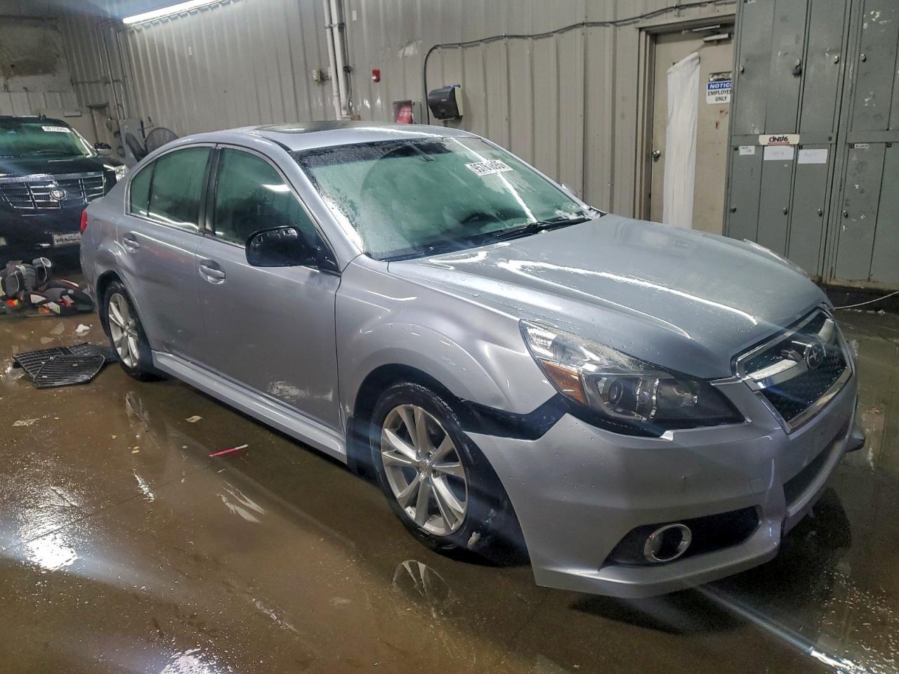 2014 Subaru Legacy 3.6R Limited - Image 4