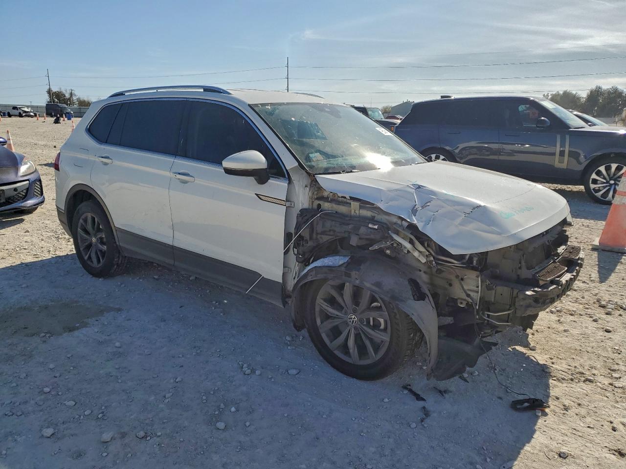 2022 Volkswagen Tiguan Se - Image 4