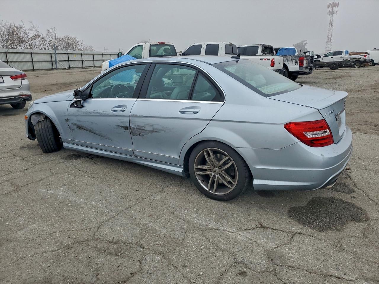 2013 Mercedes-Benz C 250 - Фото 2