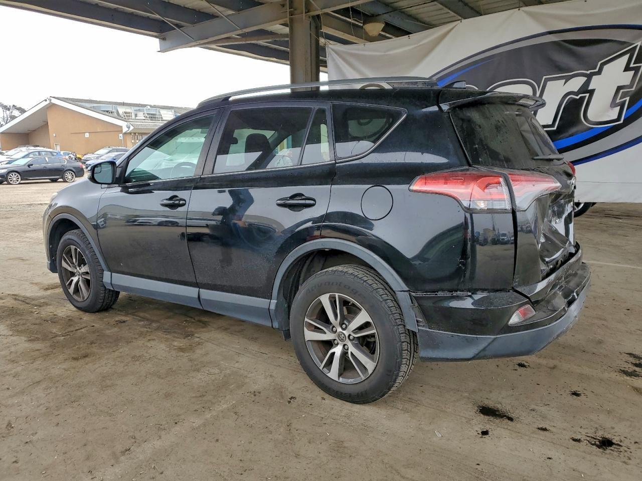 2017 Toyota Rav4 Xle - Фото 2
