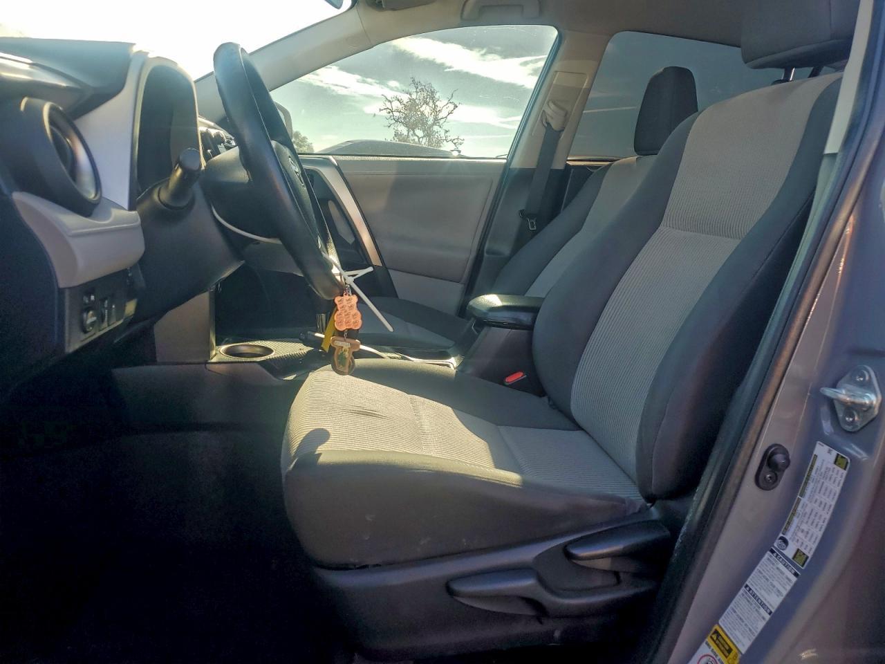 2013 Toyota Rav4 Le - Image 7
