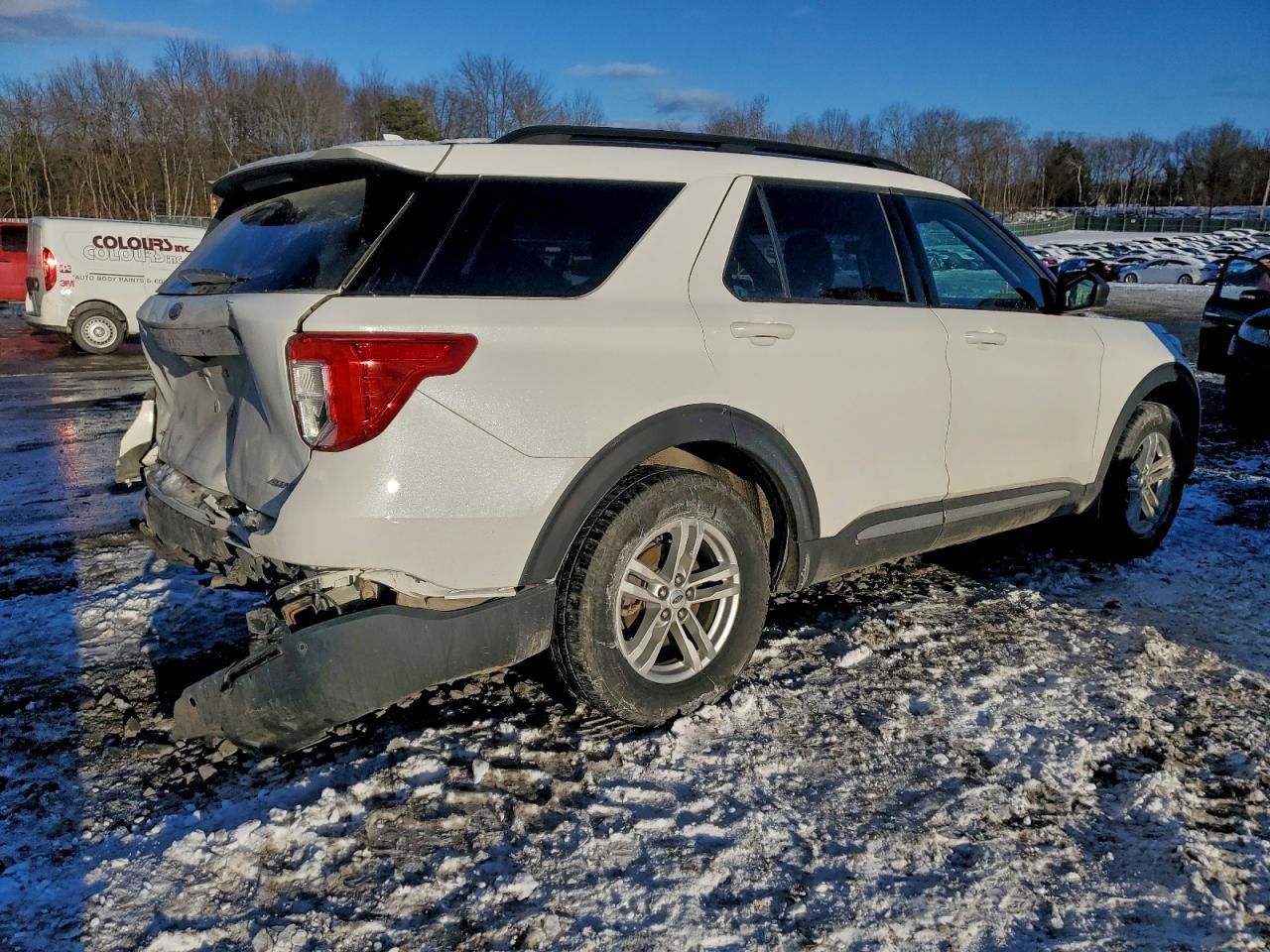 2022 Ford Explorer Xlt - Фото 3