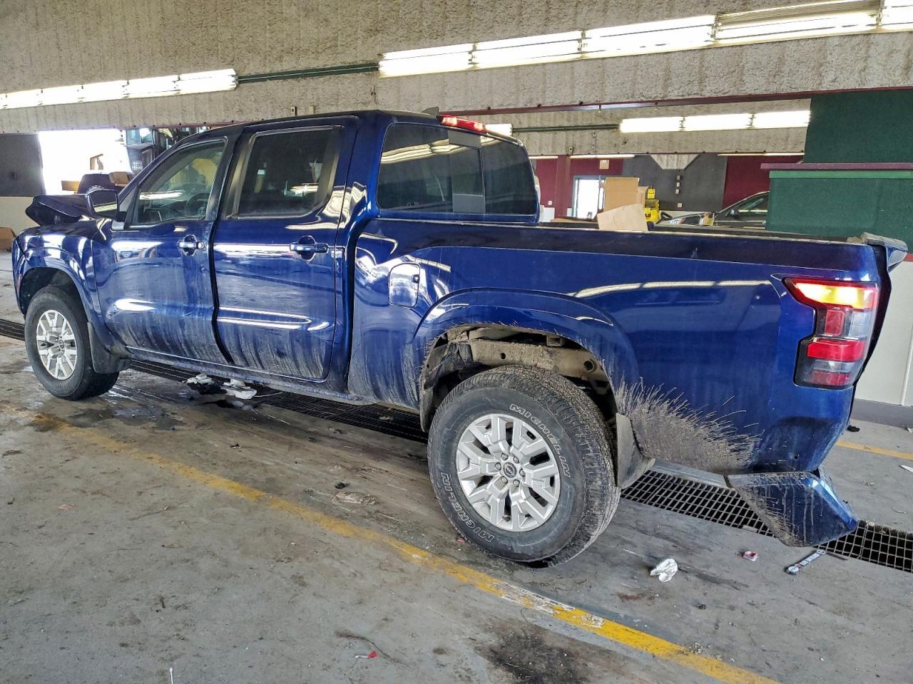 2023 Nissan Frontier Sv - Image 2