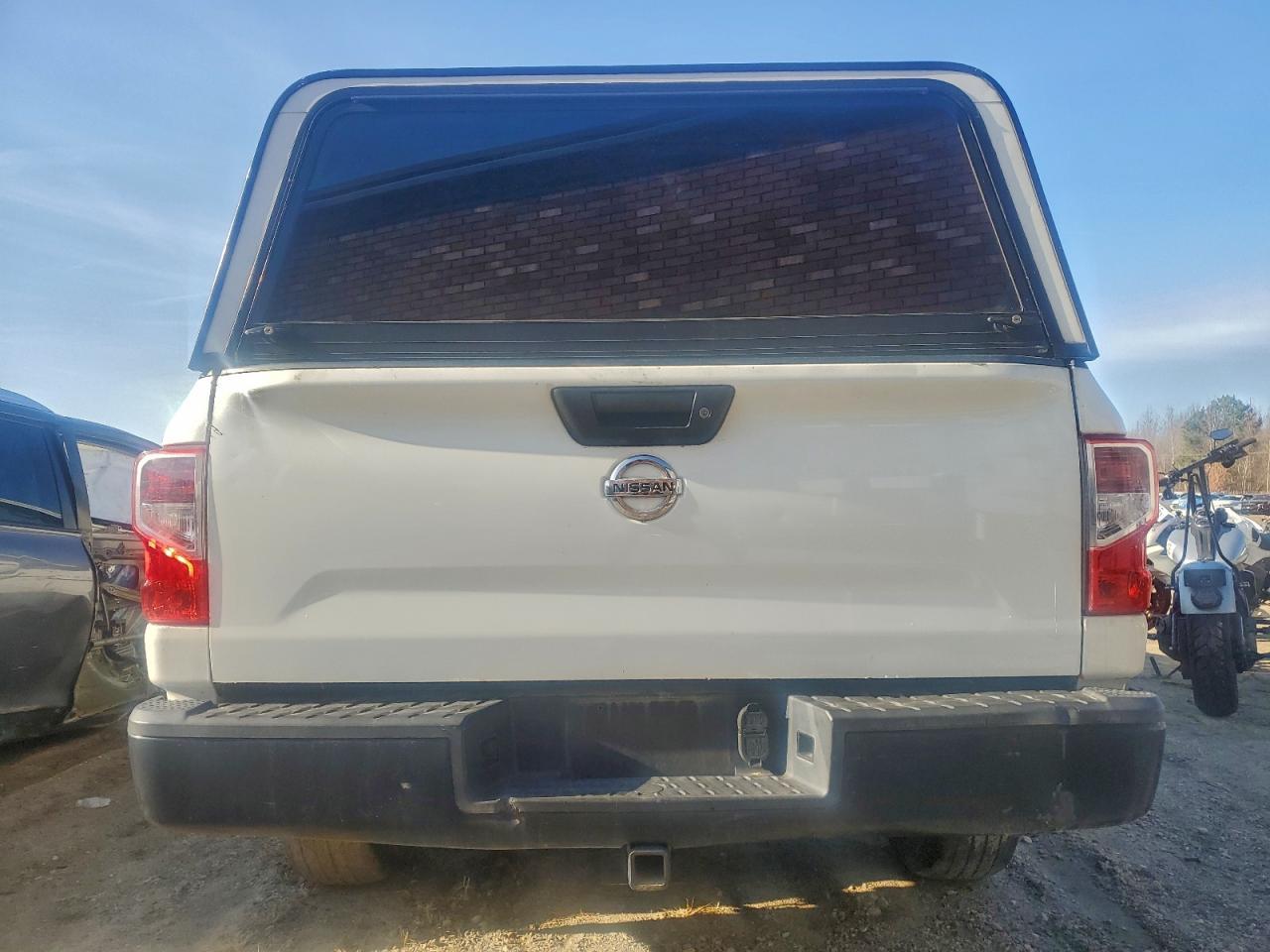 2017 Nissan Titan S - Фото 6