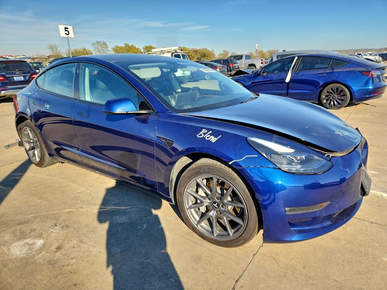 2022 Tesla Model 3 - Фото 4