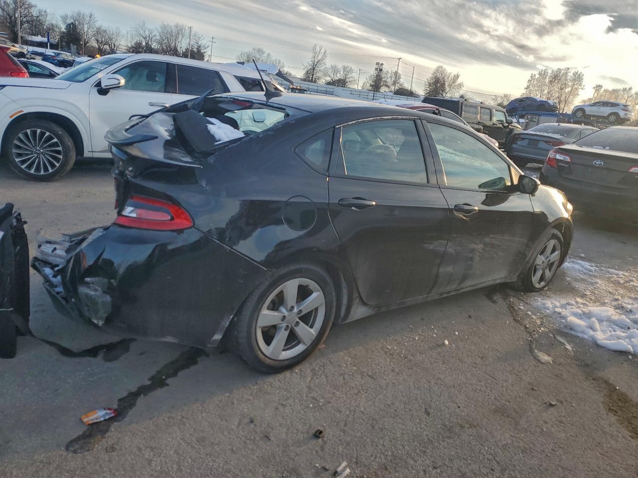 2016 Dodge Dart Sxt - Image 3