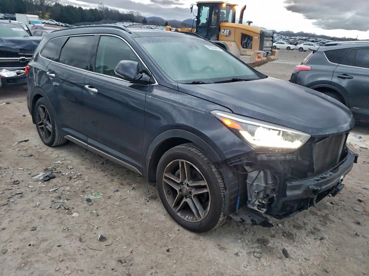 2017 Hyundai Santa Fe Se Ultimate - Image 4