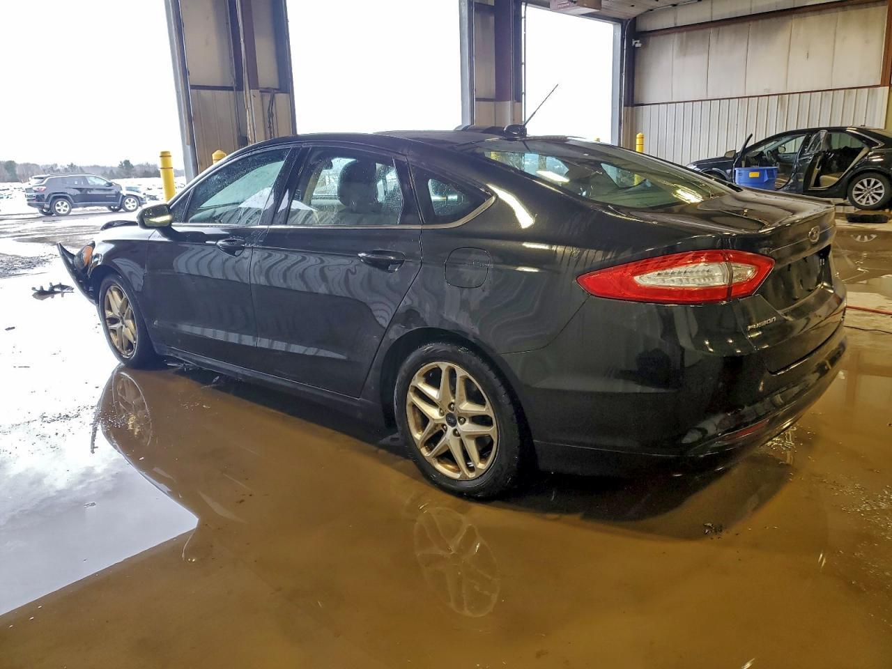2013 Ford Fusion Se - Image 2