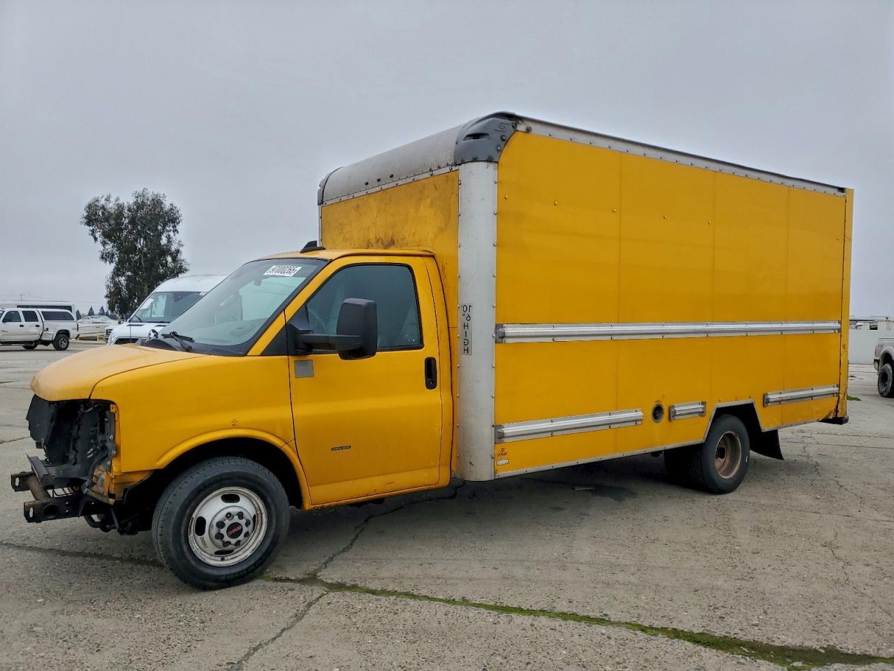 2021 GMC Savana Cutaway G3500