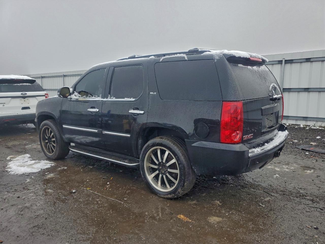 2012 Cadillac Escalade Luxury - Фото 2