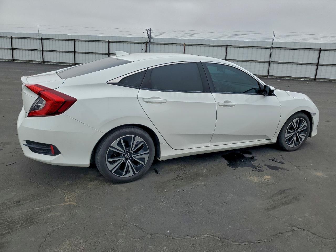 2016 Honda Civic Ex - Фото 3