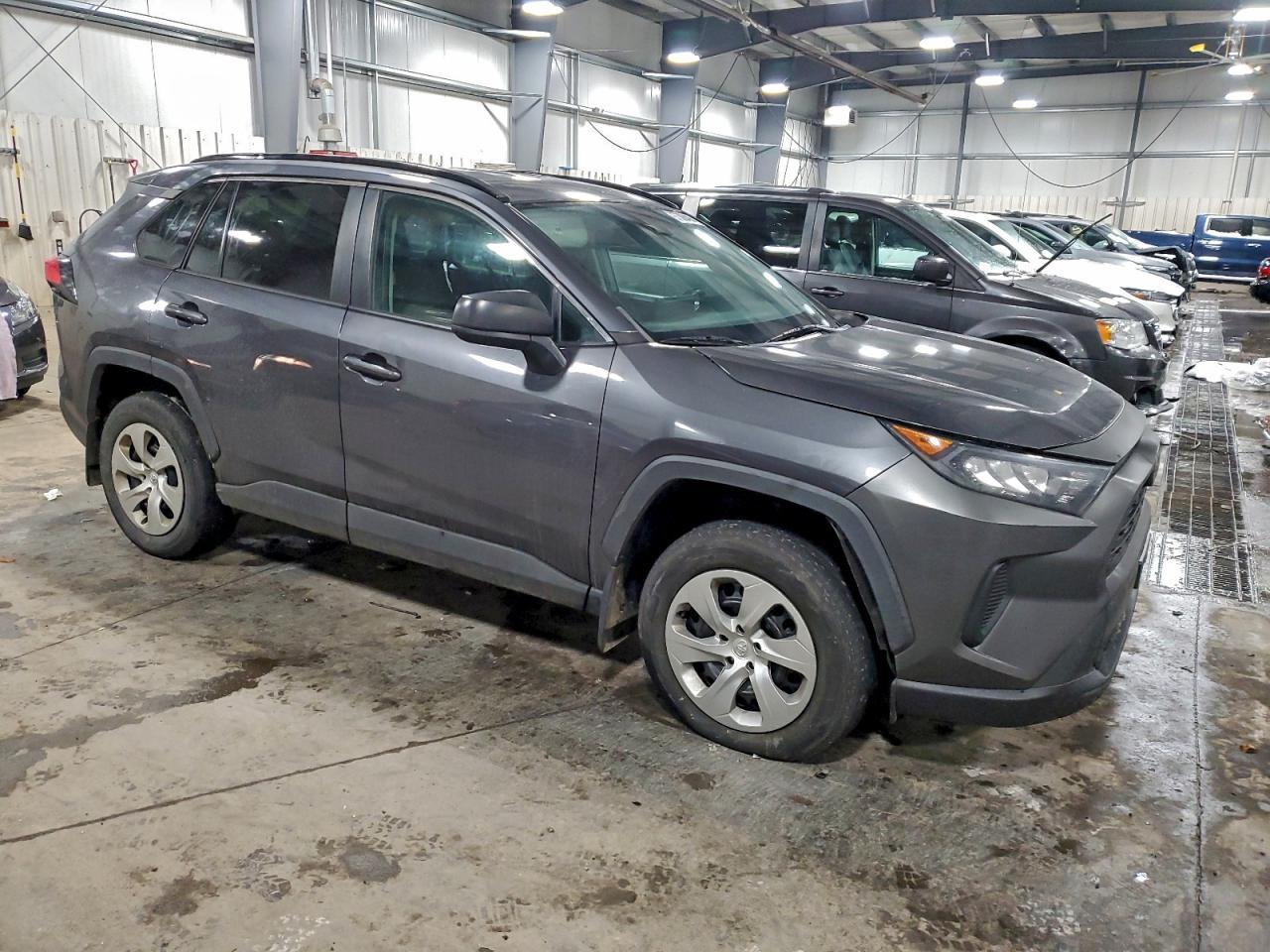 2019 Toyota Rav4 Le - Image 4