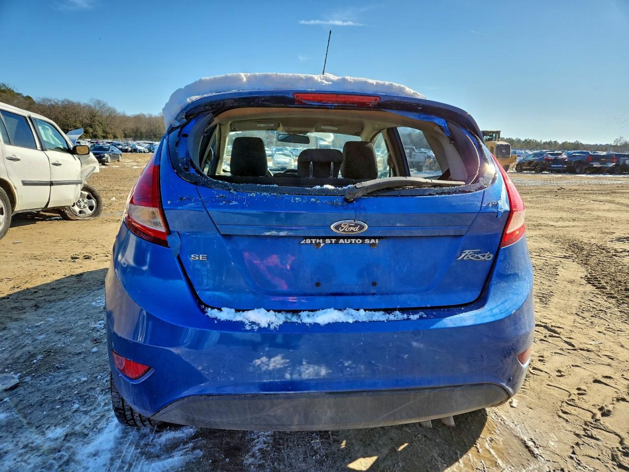 2011 Ford Fiesta Se - Фото 6