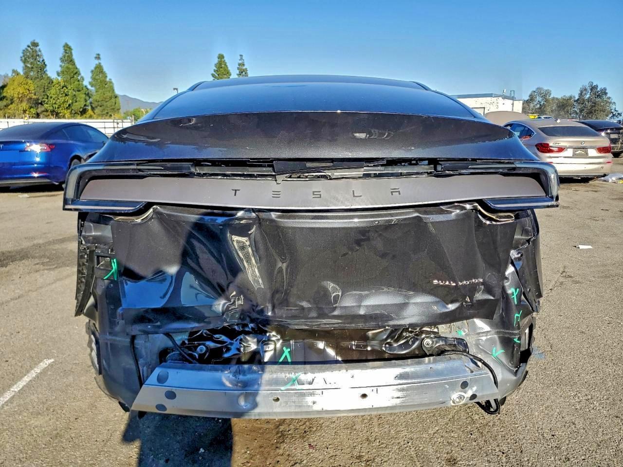 2026 Tesla Model Y - Image 6
