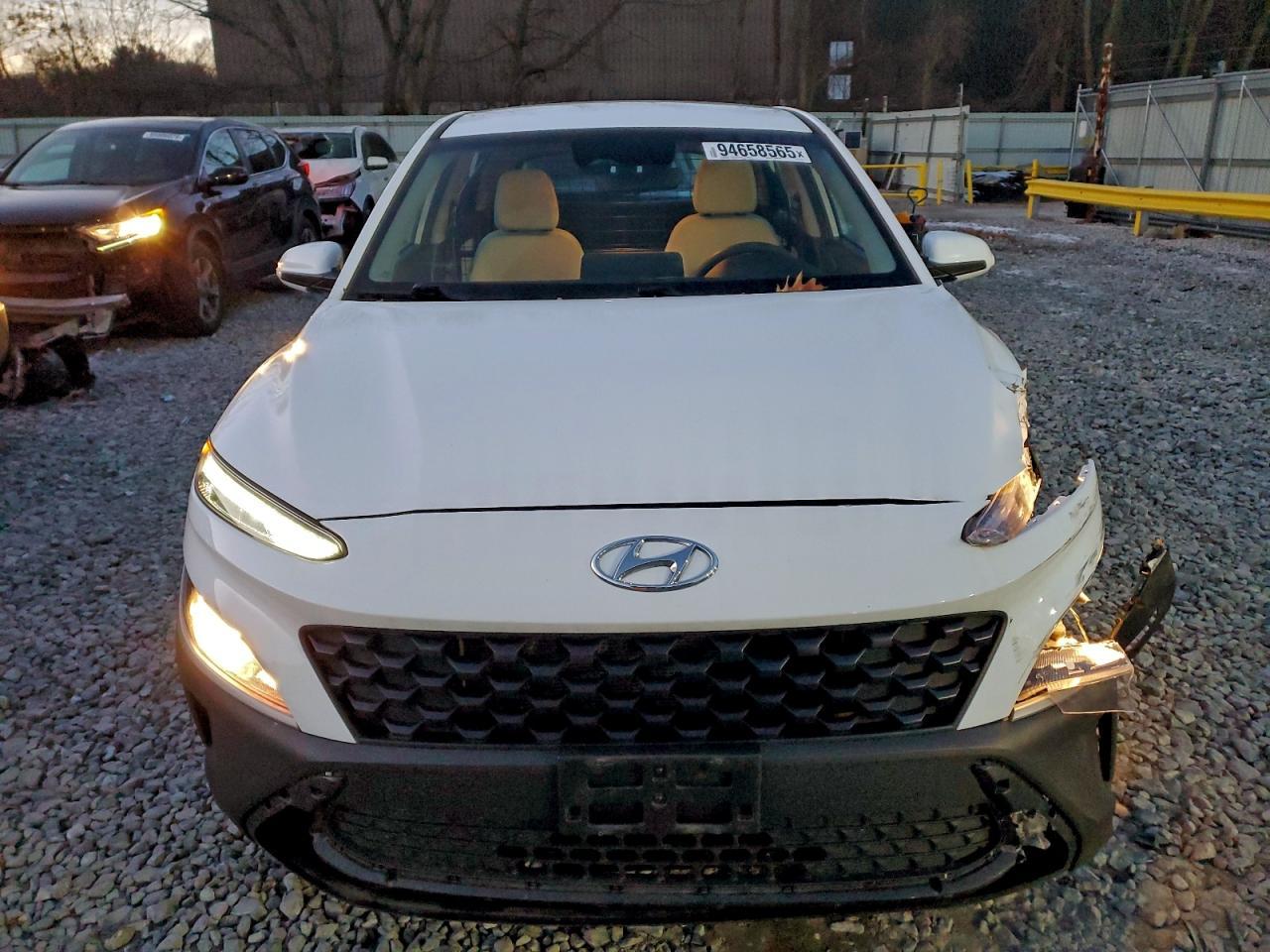 2023 Hyundai Kona Se - Image 5