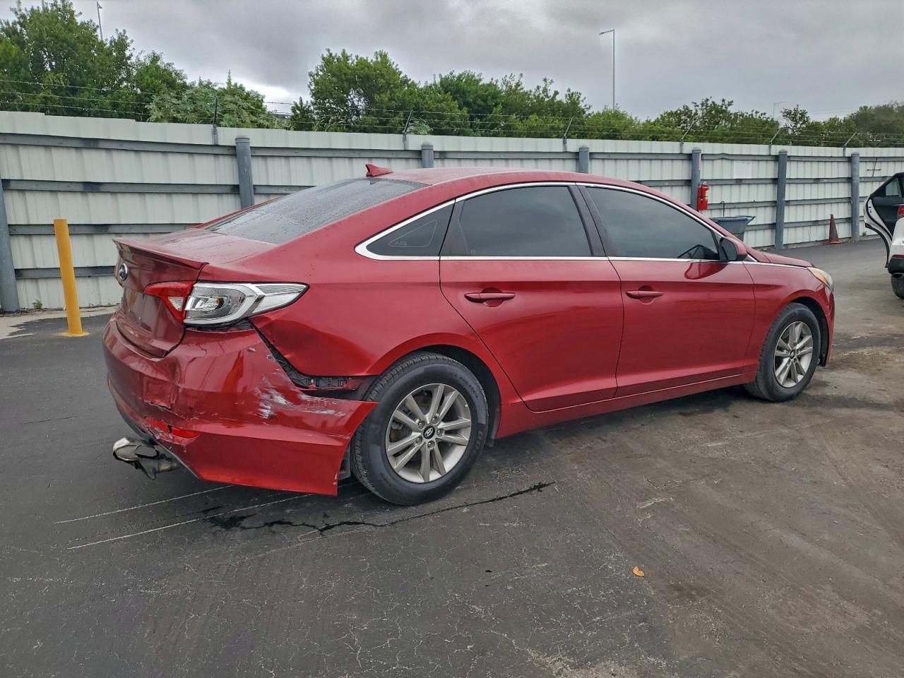 2016 Hyundai Sonata Se - Image 3